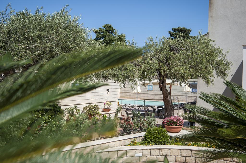 Hotel Baia Del Capitano 체팔루 외부 사진